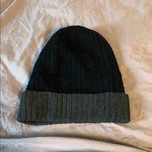 NWOT knit beanie